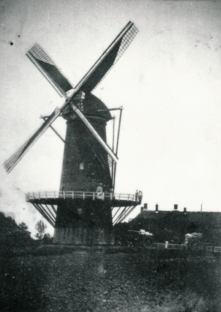 Mol53 molen mulukom Middel