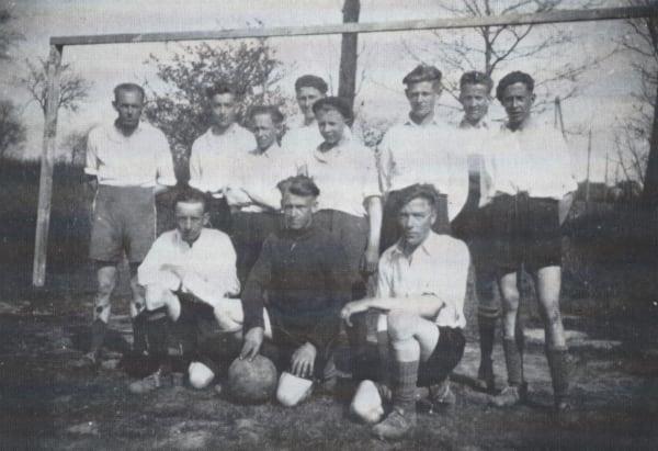 42 RWE65C 2e elftal1944 naamloos kopie