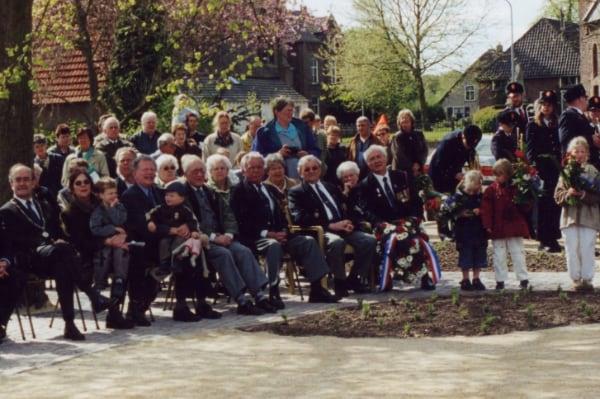50 RWE42 Lard vd Geijn bij luskemon opening 2001 kopie