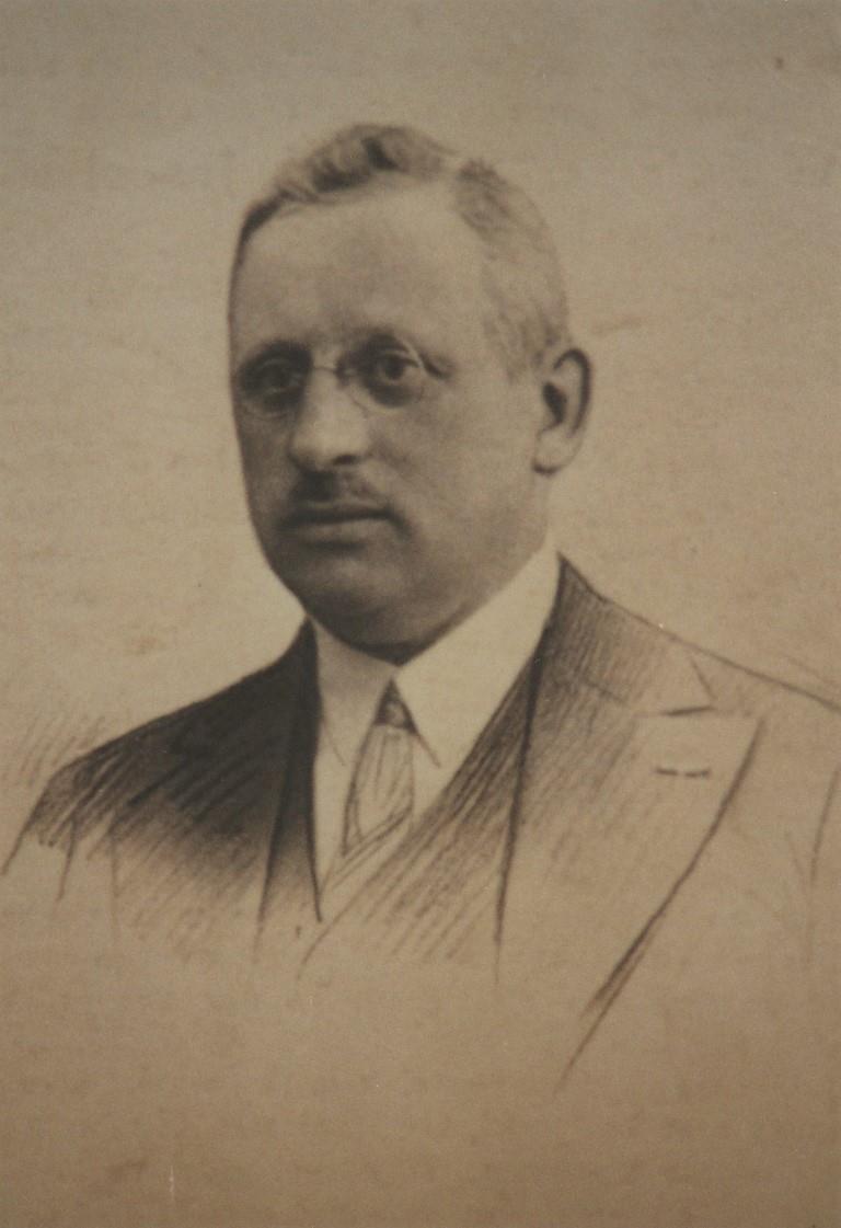 RZO01 keune burgemeester 1929 1931 Middel