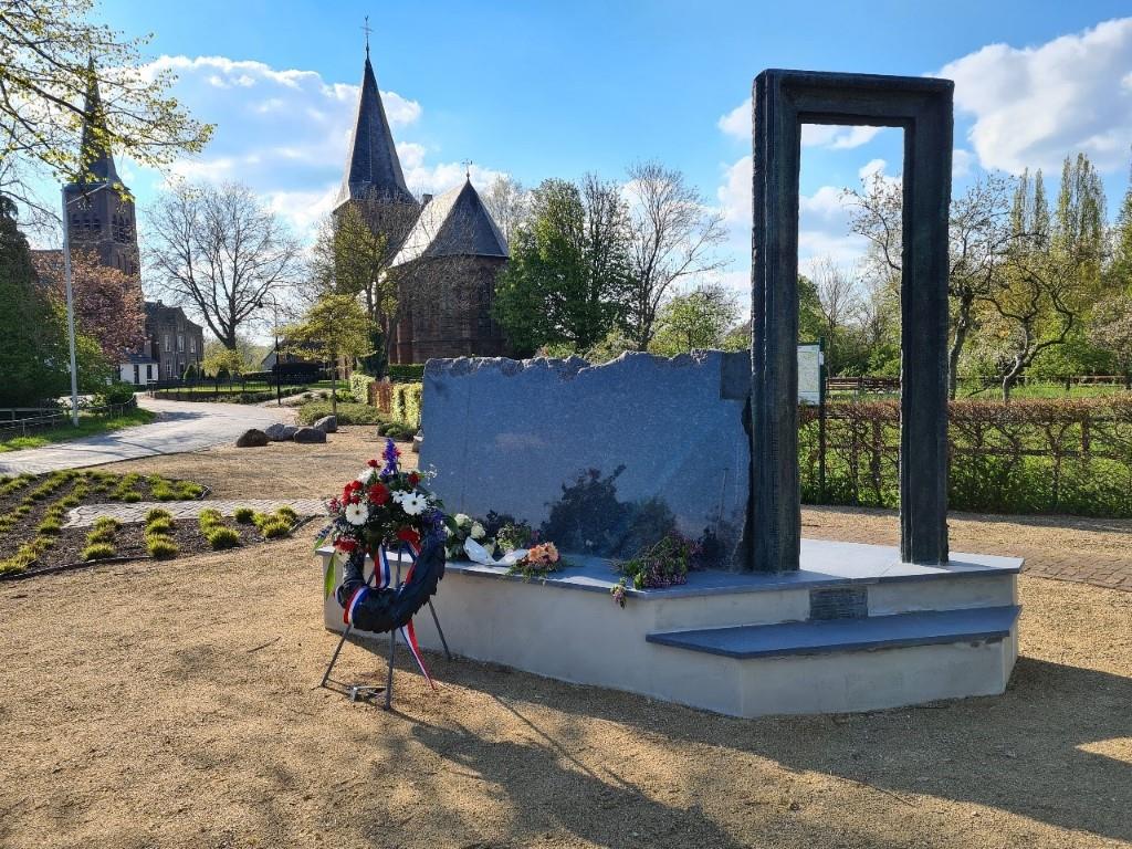 monument Middel
